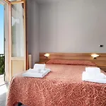 Apartmán Paradiso Bilocale 202 *