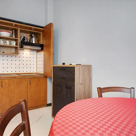 Paradiso Bilocale 202 Апартаменты